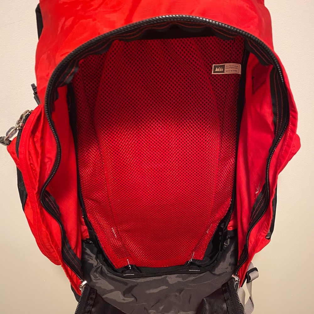REI Alpine Plus 35 Backpack Red Black Hiking Daypack Rucksack Ripstop Nylon - Picture 7 of 14